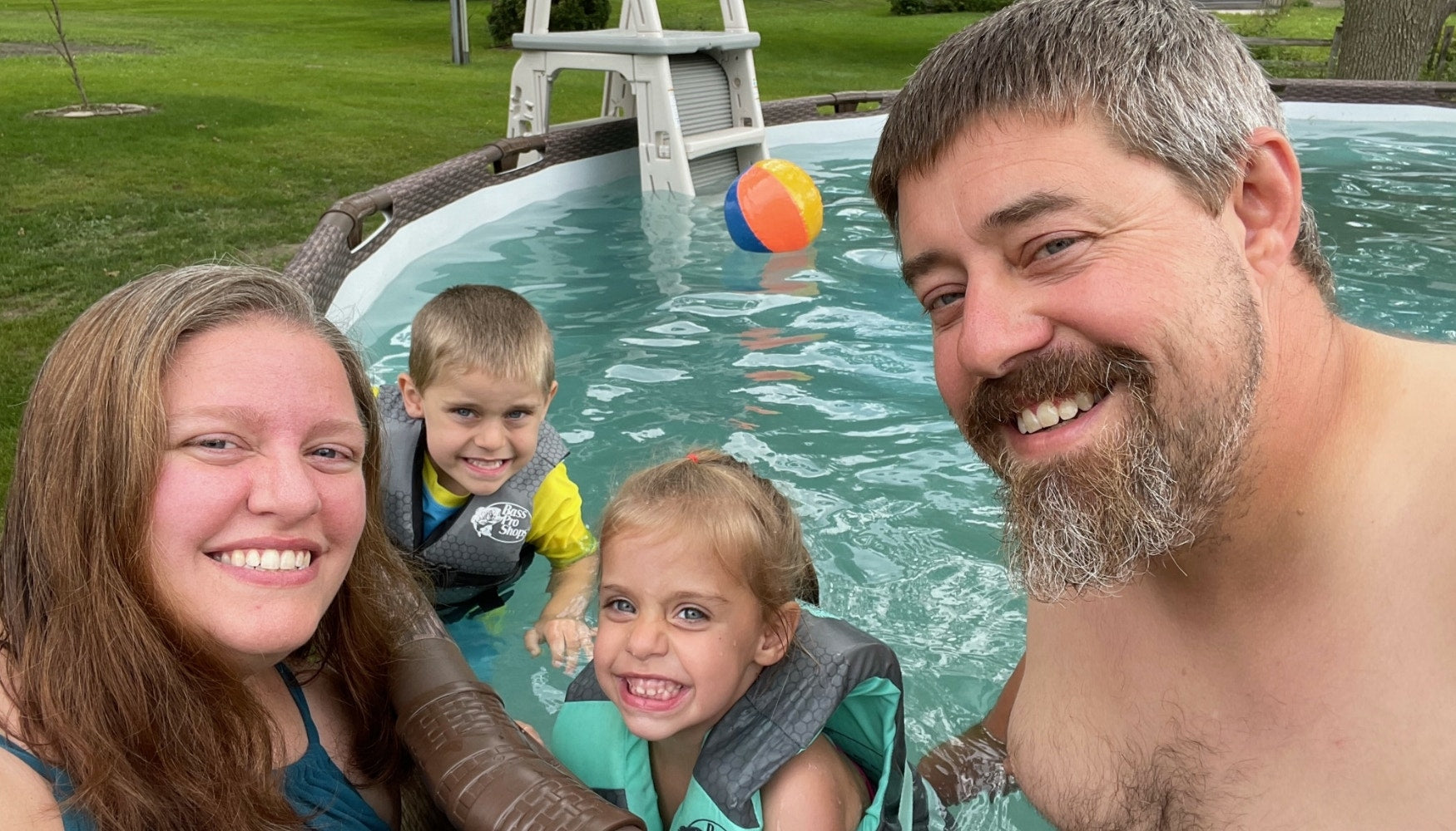 Sarah Zimmerman Loves Convenient Bestway Above Ground Pool  Even with “10,000 Lakes” in Her Community