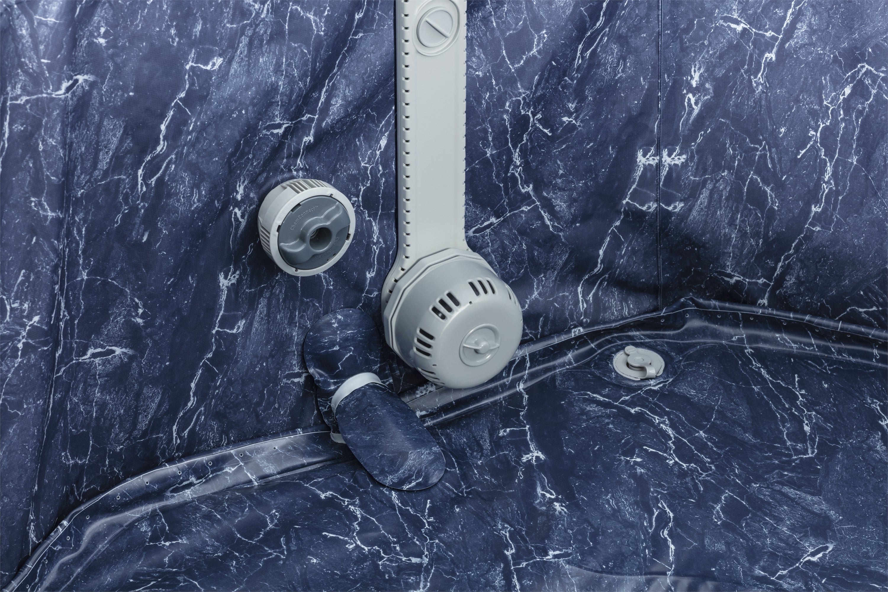 SaluSpa Paris UltraFit Smart AirJet Plus Hot Tub with App Control 4-6 person