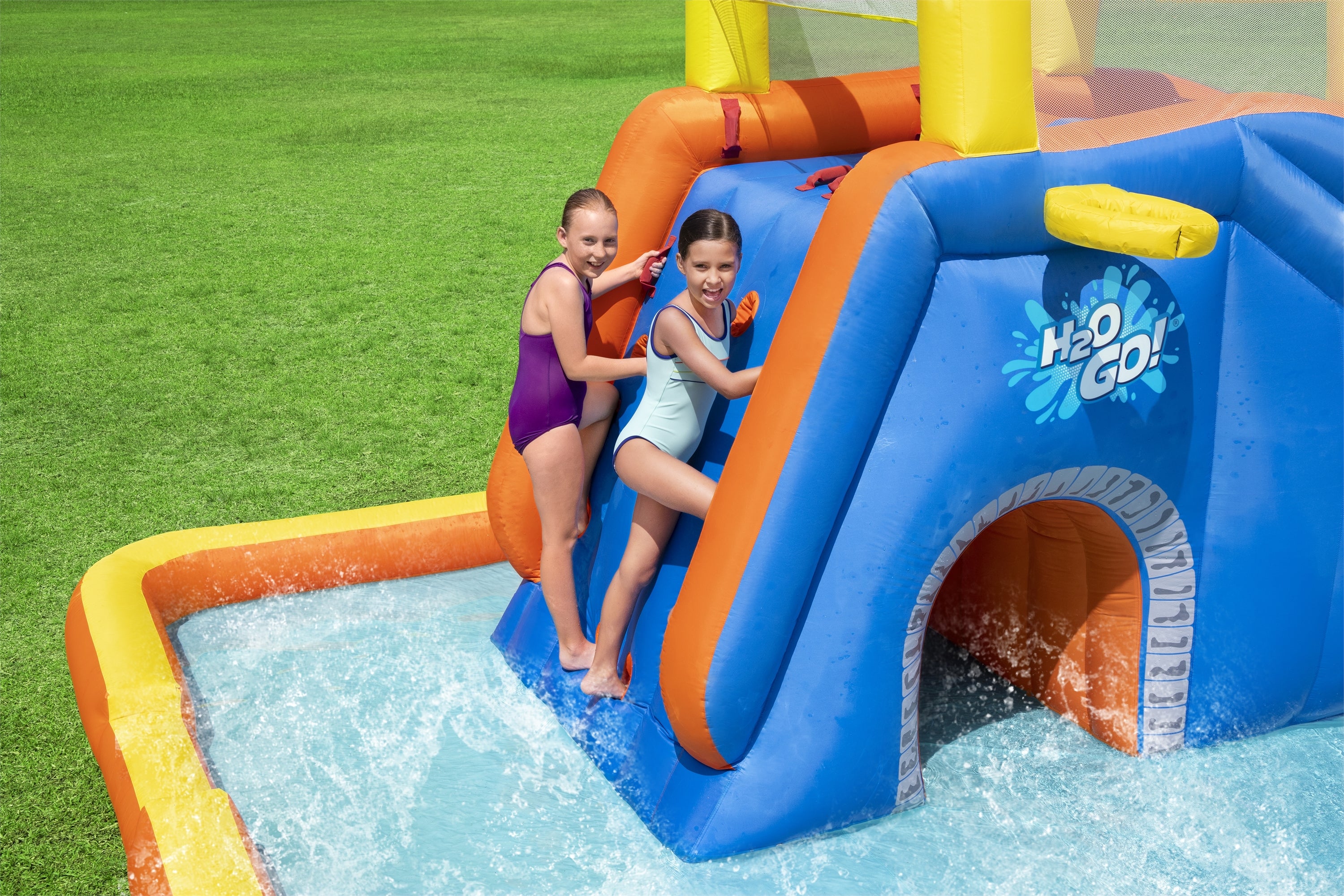 H2OGO! Super Speedway Kids Inflatable Water Park 8’8”